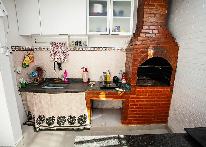 Espaço Sideral - Quartos com ar-condicionado, 5min Estádio Maracanã, 8min UERJ, shopping, 12min metrô, wi-fi 300mbp, ampla área comum com cozinha - prático e confortável Rio de Janeiro